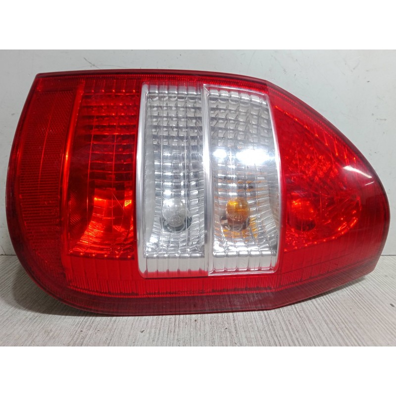 Recambio de piloto trasero izquierdo para opel zafira a monospace (t98) 2.0 dti 16v (f75) referencia OEM IAM   