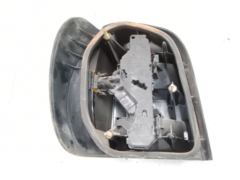 Recambio de piloto trasero derecho para volkswagen polo iii (6n1) 64 1.9 d referencia OEM IAM   