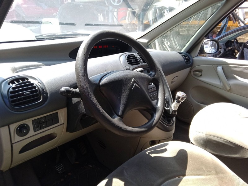 citroën xsara picasso (n68) del año 2004