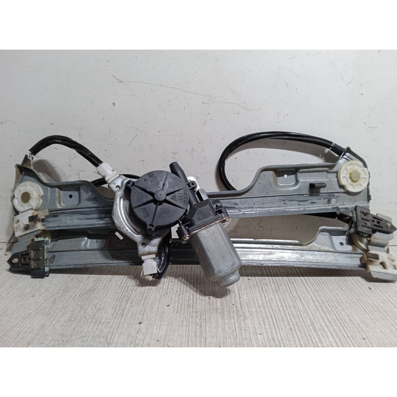 Recambio de elevalunas electrico delantero derecho para nissan primera hatchback (p12) 1.6 referencia OEM IAM   