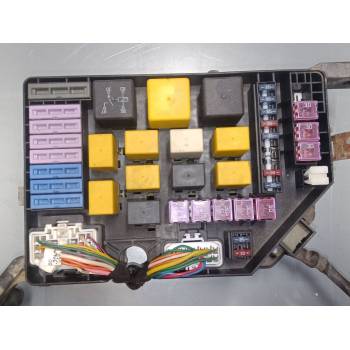 CAJA RELES / FUSIBLES 912102D010 