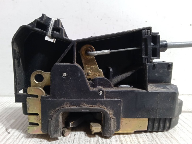 Recambio de cerradura puerta delantera derecha para opel zafira a monospace (t98) 1.6 16v (f75) referencia OEM IAM   