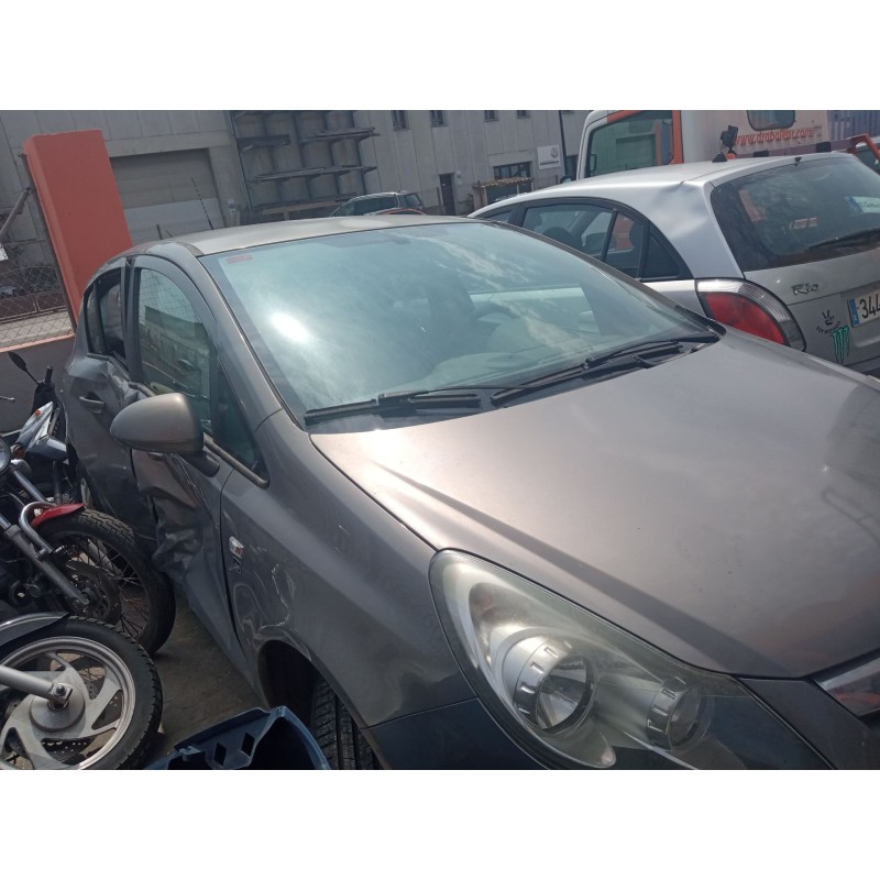 opel corsa d (s07) del año 2011