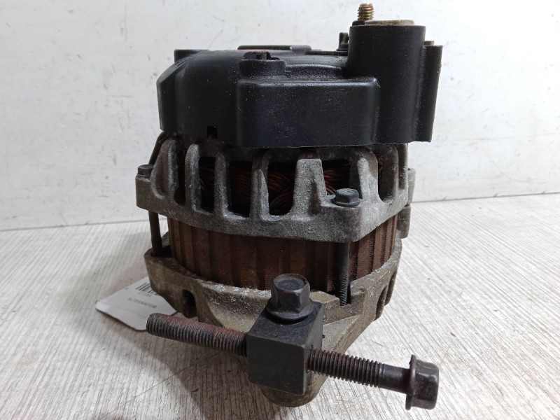 Recambio de alternador para hyundai tucson (jm) 2.0 referencia OEM IAM   