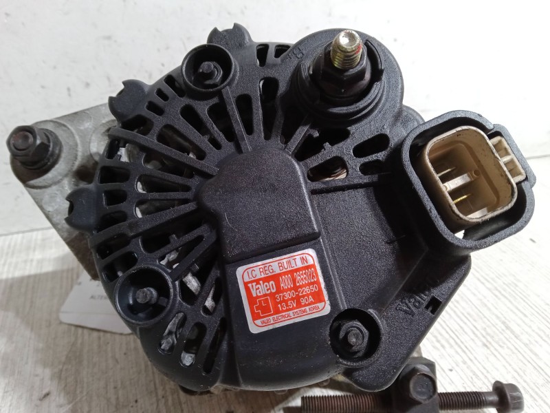 Recambio de alternador para hyundai tucson (jm) 2.0 referencia OEM IAM   