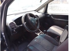 opel zafira a monospace (t98) del año 2000