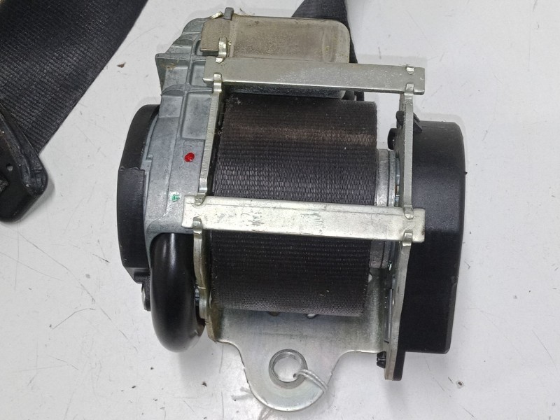 Recambio de cinturon seguridad delantero derecho para skoda superb ii station wagon (3t5) 2.0 tdi 16v referencia OEM IAM 6154791