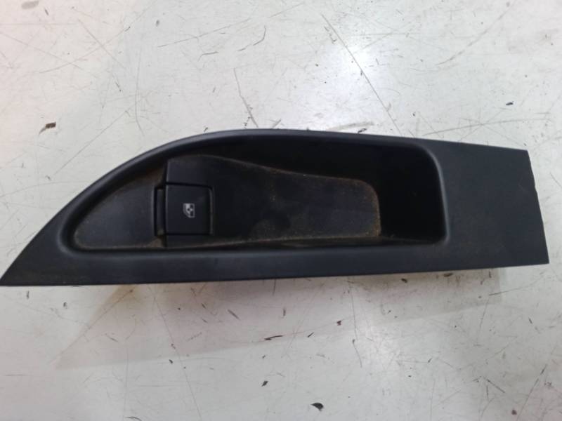 MANDO ELEVALUNAS TRASERO IZQUIERDO 13258639 JC 1620573