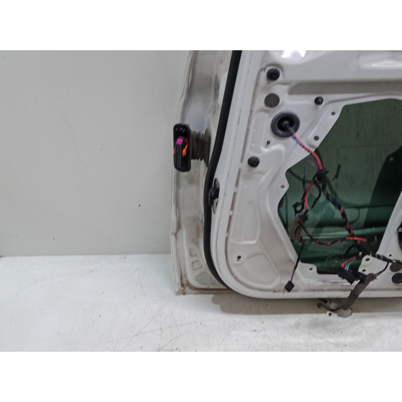 Recambio de puerta trasera derecha para skoda superb ii station wagon (3t5) 2.0 tdi 16v referencia OEM IAM   