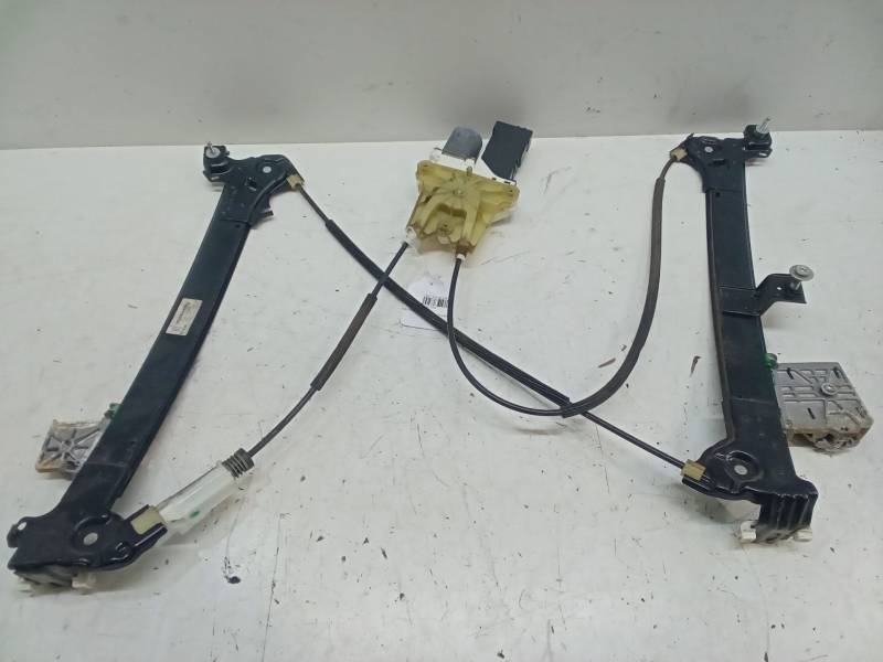 ELEVALUNAS ELECTRICO DELANTERO DERECHO 