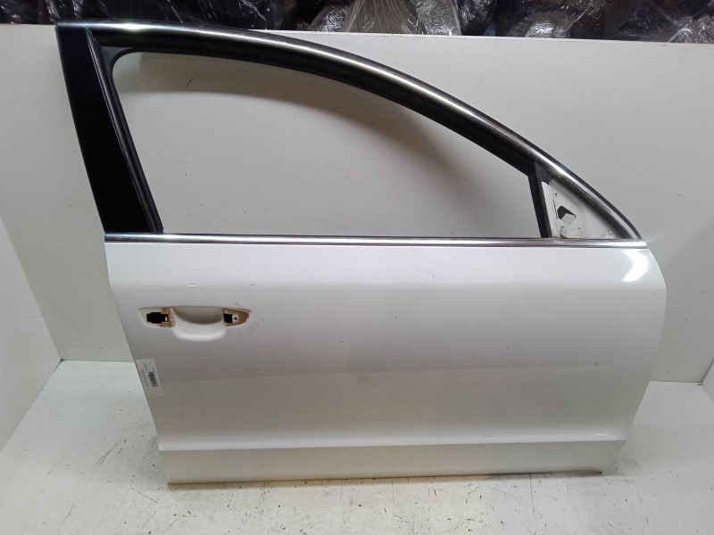 Recambio de puerta delantera derecha para skoda superb ii station wagon (3t5) 2.0 tdi 16v referencia OEM IAM   