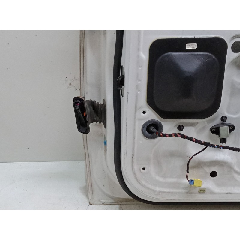Recambio de puerta delantera derecha para skoda superb ii station wagon (3t5) 2.0 tdi 16v referencia OEM IAM   