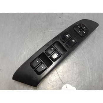MANDO ELEVALUNAS DELANTERO IZQUIERDO 935702Y0109P 