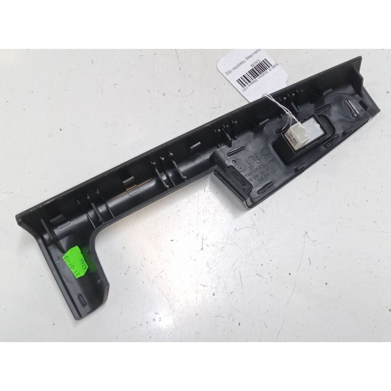 Recambio de mando elevalunas trasero izquierdo para skoda superb ii station wagon (3t5) 2.0 tdi 16v referencia OEM IAM   