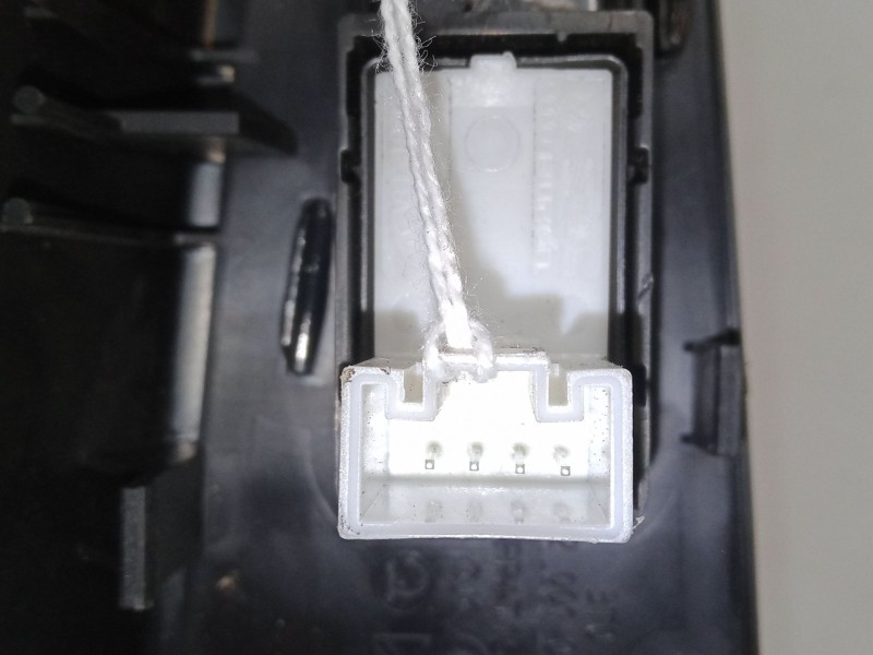 Recambio de mando elevalunas trasero izquierdo para skoda superb ii station wagon (3t5) 2.0 tdi 16v referencia OEM IAM   