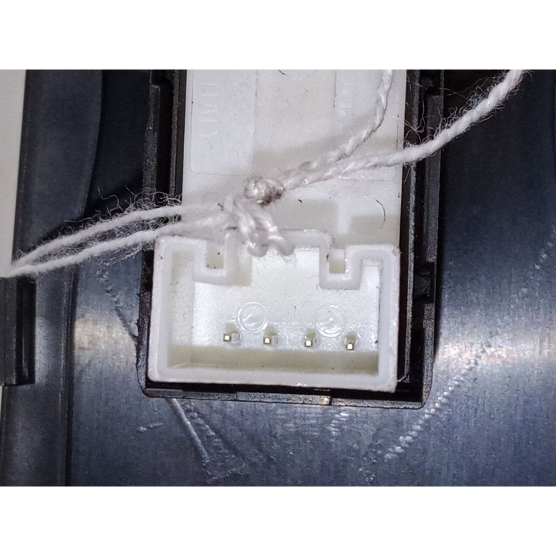 Recambio de mando elevalunas delantero derecho para skoda superb ii station wagon (3t5) 2.0 tdi 16v referencia OEM IAM   