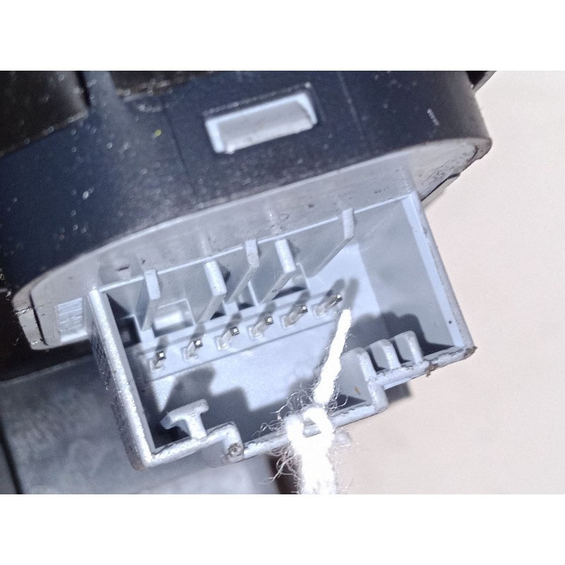 Recambio de mando elevalunas delantero izquierdo para skoda superb ii station wagon (3t5) 2.0 tdi 16v referencia OEM IAM   