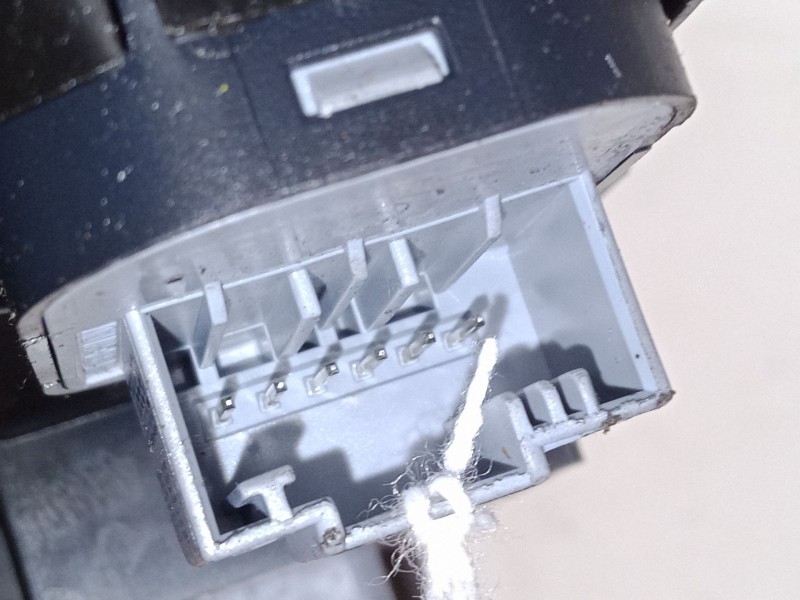 Recambio de mando elevalunas delantero izquierdo para skoda superb ii station wagon (3t5) 2.0 tdi 16v referencia OEM IAM   