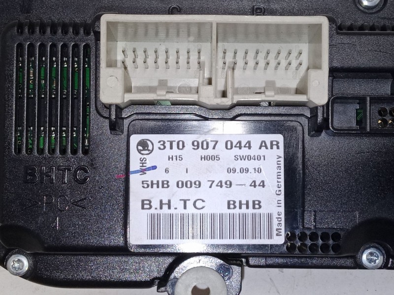 Recambio de mando climatizador para skoda superb ii station wagon (3t5) 2.0 tdi 16v referencia OEM IAM 3T0907044AR  