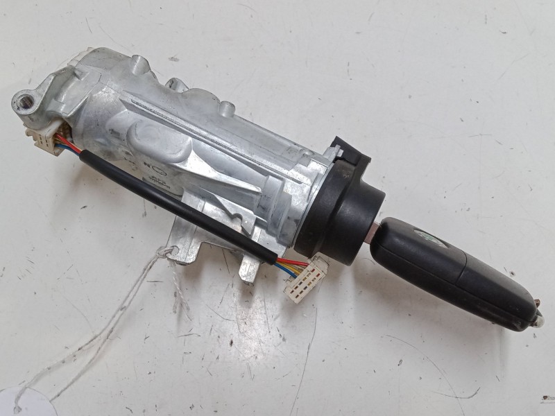 Recambio de clausor para skoda superb ii station wagon (3t5) 2.0 tdi 16v referencia OEM IAM 1K0905851  