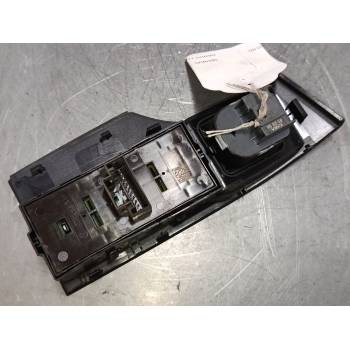 MANDO ELEVALUNAS DELANTERO IZQUIERDO 5G0959857F 