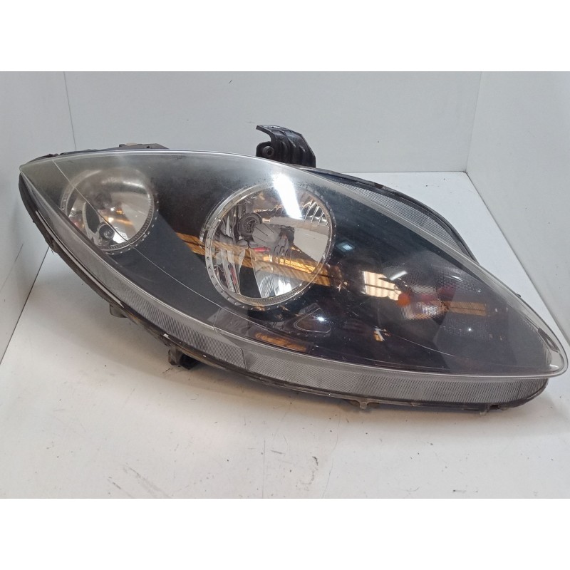 Recambio de faro derecho para seat toledo iii (5p2) 2.0 tdi 16v referencia OEM IAM 5P1941006A  