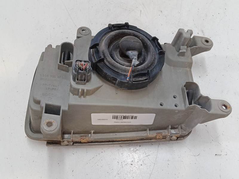 Recambio de faro derecho para opel frontera b (u99) 2.2 dti (6b_zc, 6b_vf, 6b_66, 6b_76) referencia OEM IAM 0301154302  