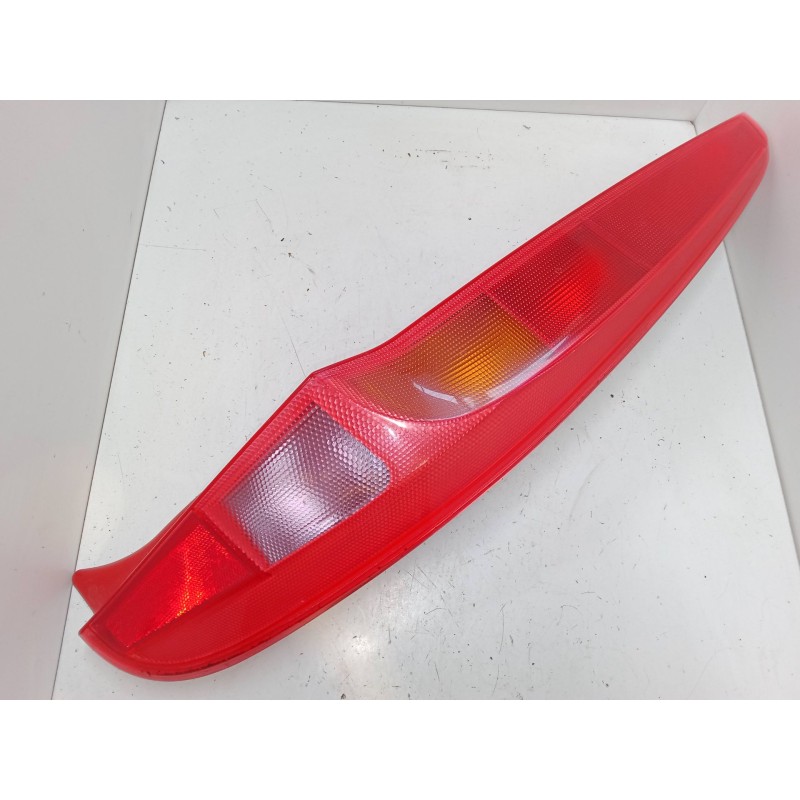 Recambio de piloto trasero derecho para fiat punto (188_) 1.2 16v 80 (188.233, .235, .253, .255, .333, .353, .639,... referencia