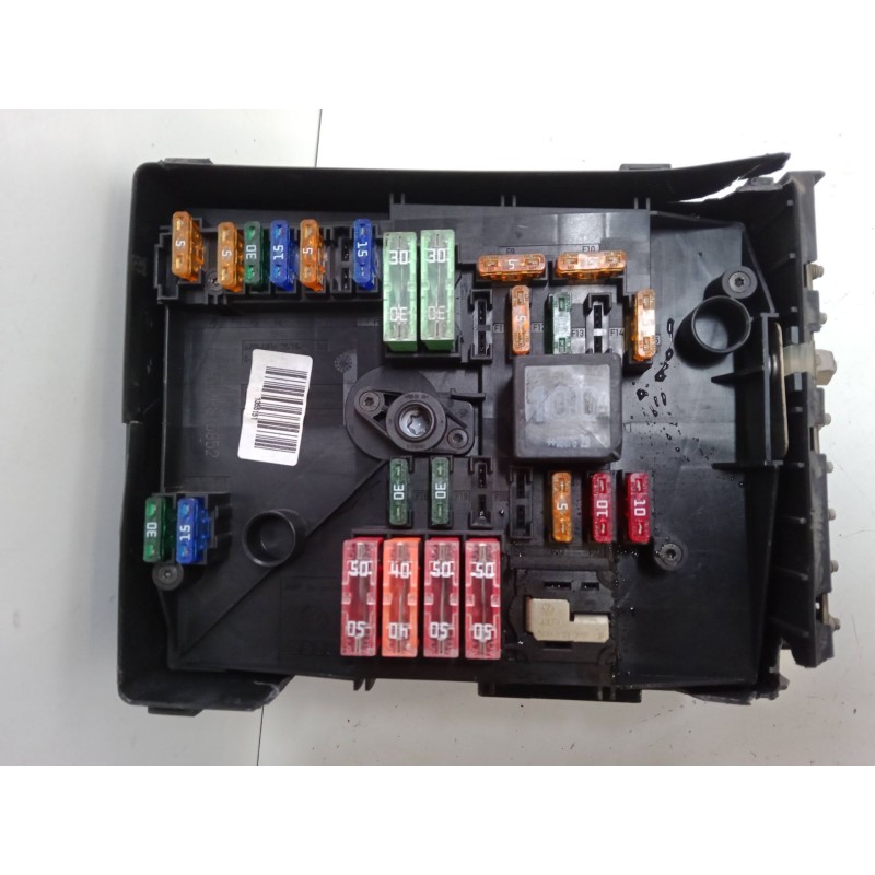 Recambio de caja reles / fusibles para audi a3 sportback (8pa) 2.0 tdi 16v quattro referencia OEM IAM   