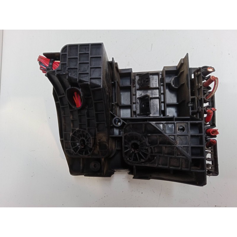 Recambio de caja reles / fusibles para audi a3 sportback (8pa) 2.0 tdi 16v quattro referencia OEM IAM   