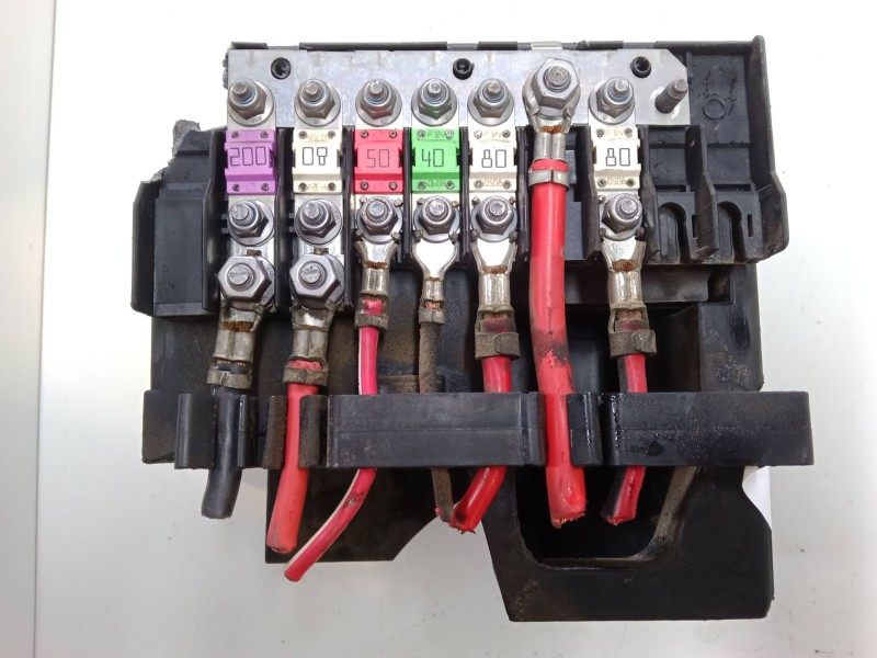 Recambio de caja reles / fusibles para audi a3 sportback (8pa) 2.0 tdi 16v quattro referencia OEM IAM   