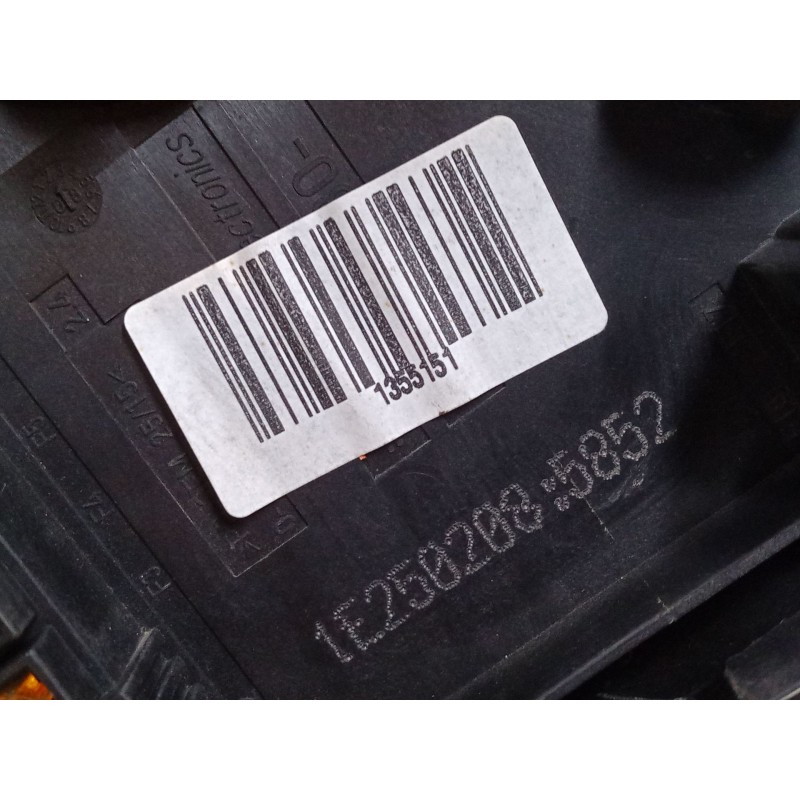 Recambio de caja reles / fusibles para audi a3 sportback (8pa) 2.0 tdi 16v quattro referencia OEM IAM   