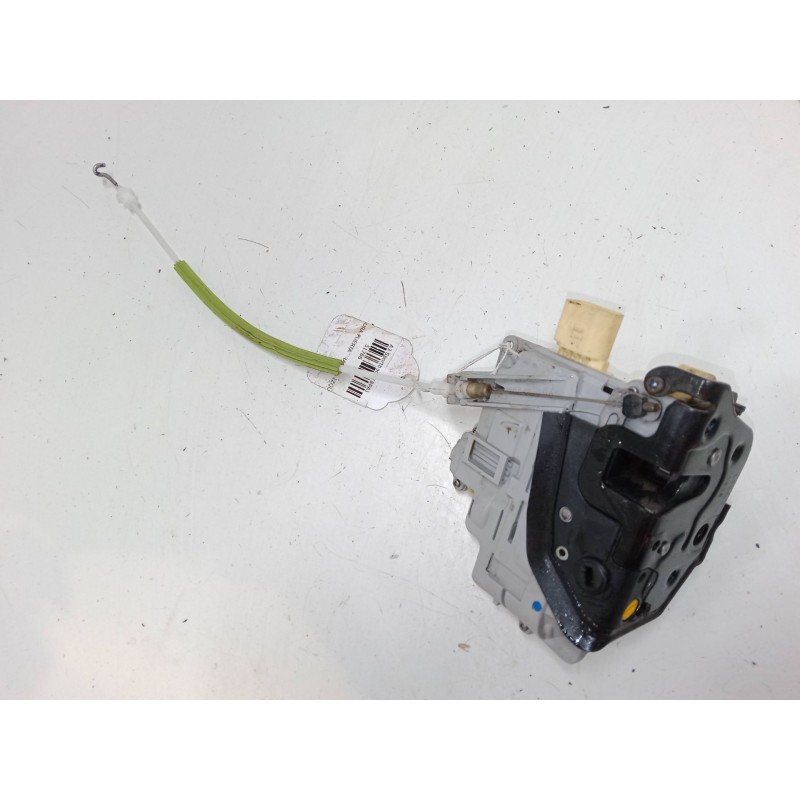 Recambio de cerradura puerta trasera izquierda para audi a3 sportback (8pa) 2.0 tdi 16v quattro referencia OEM IAM 4F0839015  