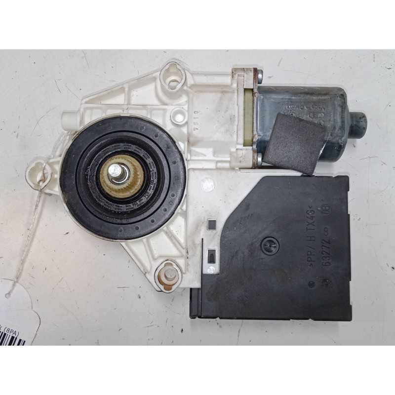 Recambio de motor elevaluna delantero derecho para audi a3 sportback (8pa) 2.0 tdi 16v quattro referencia OEM IAM 8P0959802K  