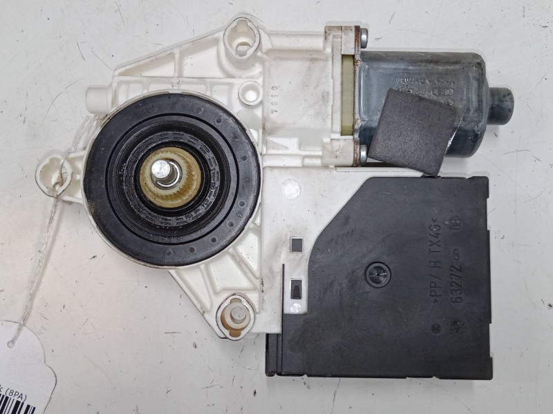 Recambio de motor elevaluna delantero derecho para audi a3 sportback (8pa) 2.0 tdi 16v quattro referencia OEM IAM 8P0959802K  