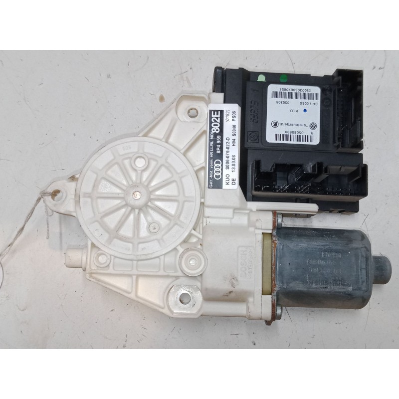 Recambio de motor elevaluna trasero derecho para audi a3 sportback (8pa) 2.0 tdi 16v quattro referencia OEM IAM 8P0959802E  
