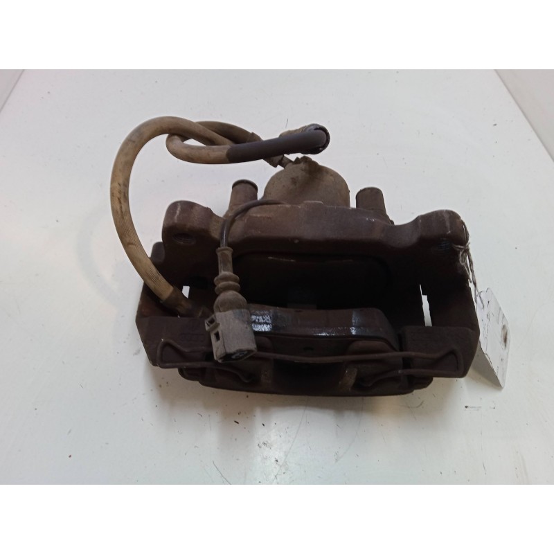 Recambio de pinza freno delantera izquierda para audi a3 sportback (8pa) 2.0 tdi 16v quattro referencia OEM IAM   
