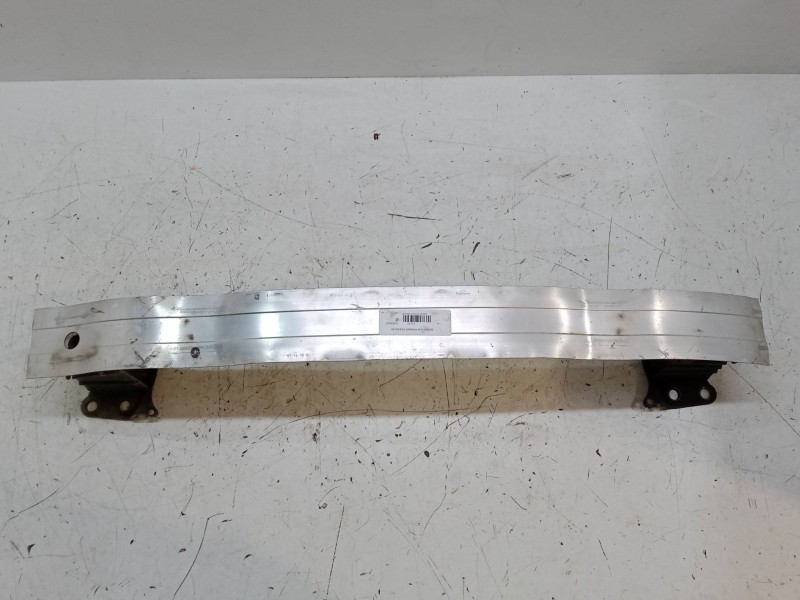 Recambio de refuerzo paragolpes delantero para audi a3 sportback (8pa) 2.0 tdi 16v quattro referencia OEM IAM   