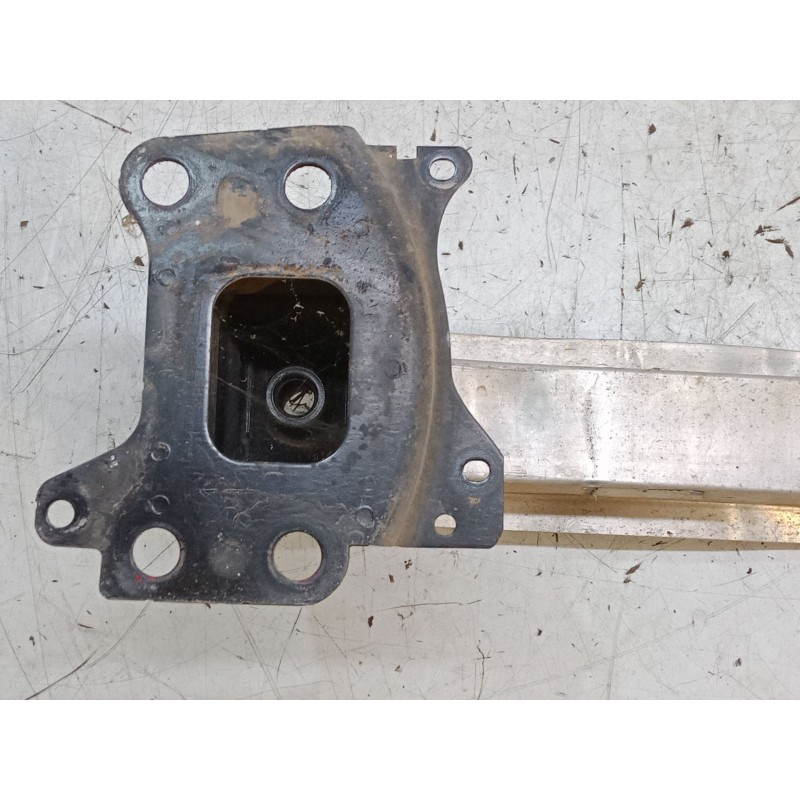 Recambio de refuerzo paragolpes delantero para audi a3 sportback (8pa) 2.0 tdi 16v quattro referencia OEM IAM   