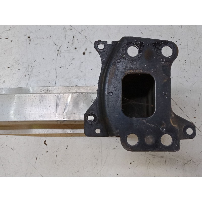 Recambio de refuerzo paragolpes delantero para audi a3 sportback (8pa) 2.0 tdi 16v quattro referencia OEM IAM   