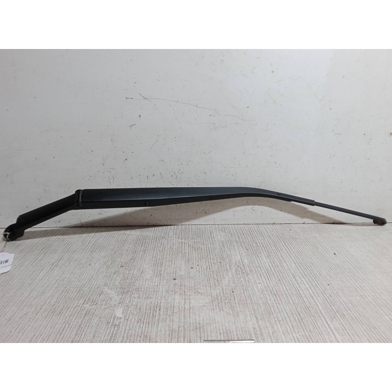 Recambio de brazo limpia delantero izquierdo para hyundai tucson (jm) 2.0 referencia OEM IAM   