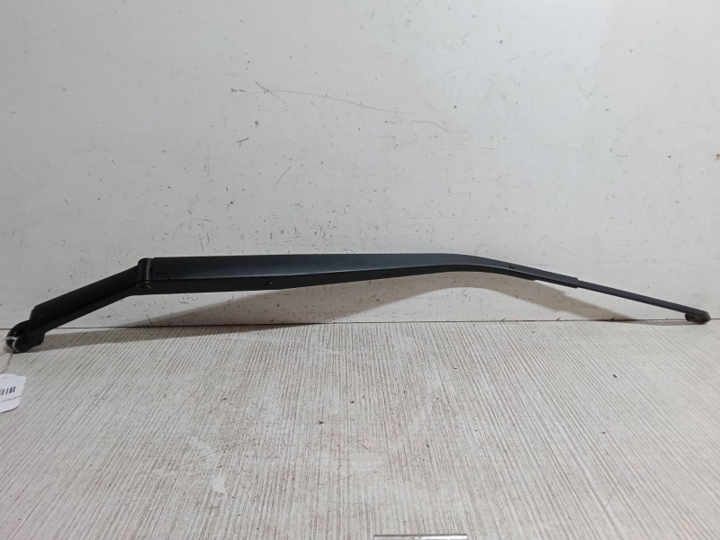 Recambio de brazo limpia delantero izquierdo para hyundai tucson (jm) 2.0 referencia OEM IAM   