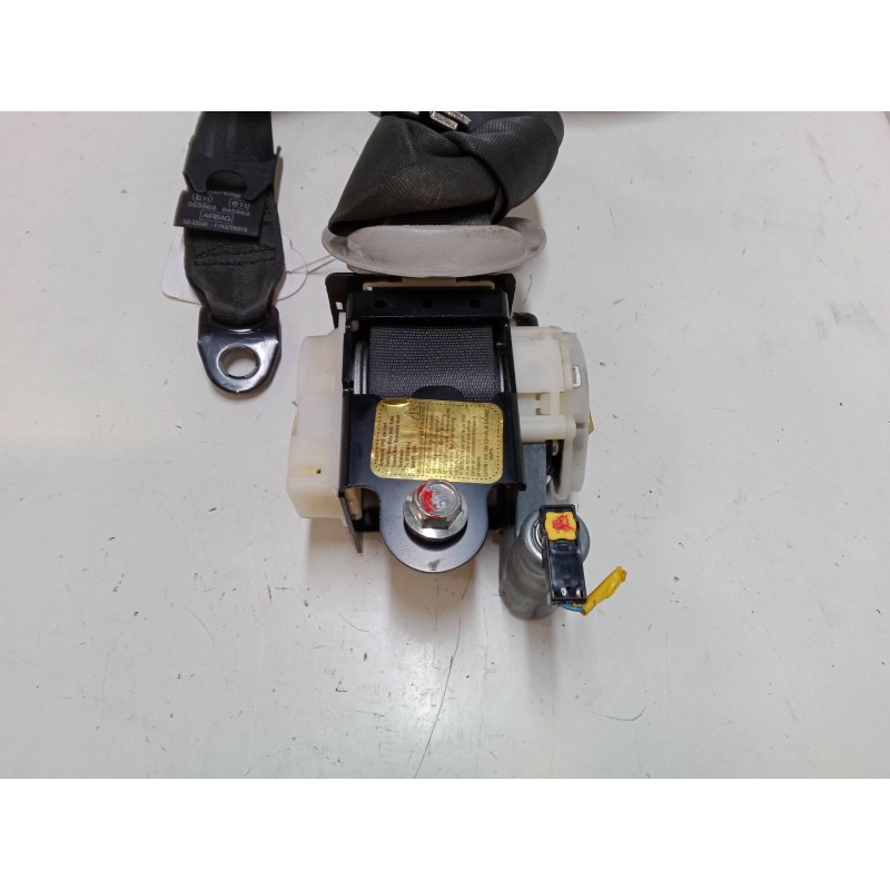 Recambio de cinturon con pretensor delantero derecho para hyundai ix35 (lm, el, elh) 1.7 crdi referencia OEM IAM 888202Y2109P  