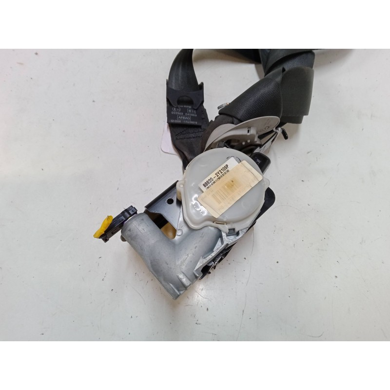 Recambio de cinturon con pretensor delantero derecho para hyundai ix35 (lm, el, elh) 1.7 crdi referencia OEM IAM 888202Y2109P  