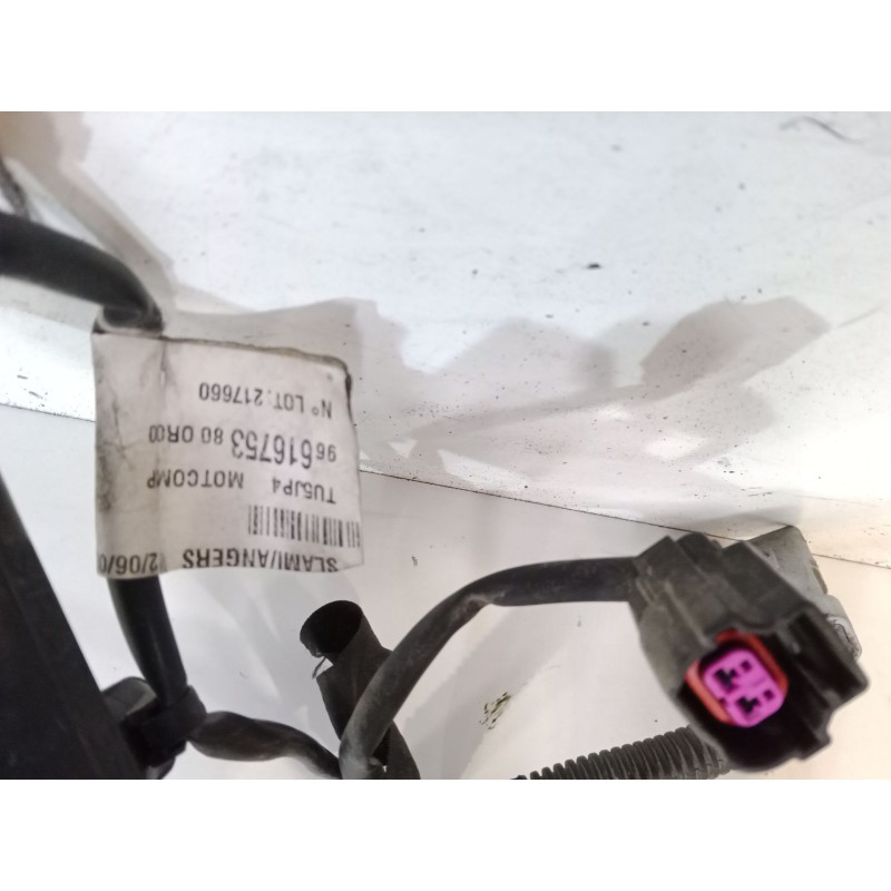 Recambio de rampa inyectora para citroën c3 i (fc_, fn_) 1.4 i referencia OEM IAM 9661675380  