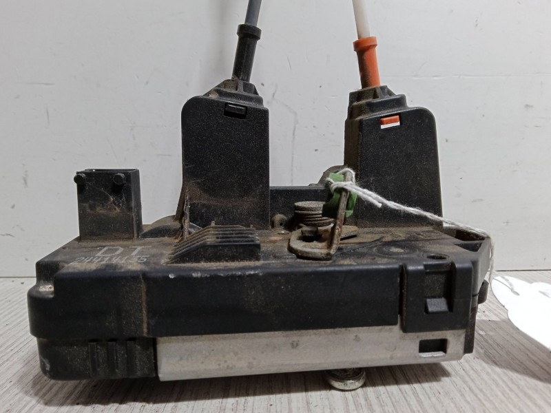 Recambio de cerradura puerta trasera derecha para opel zafira a monospace (t98) 2.0 dti 16v (f75) referencia OEM IAM   