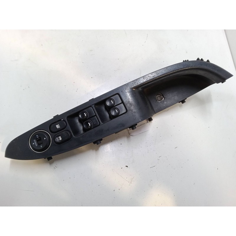 Recambio de mando elevalunas delantero izquierdo para hyundai i30 (fd) 1.6 crdi referencia OEM IAM 935702L010  