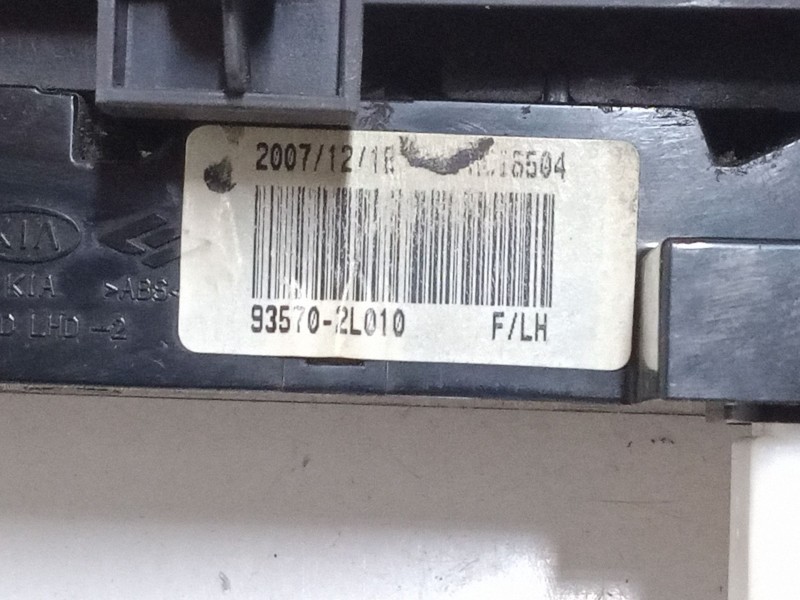 Recambio de mando elevalunas delantero izquierdo para hyundai i30 (fd) 1.6 crdi referencia OEM IAM 935702L010  