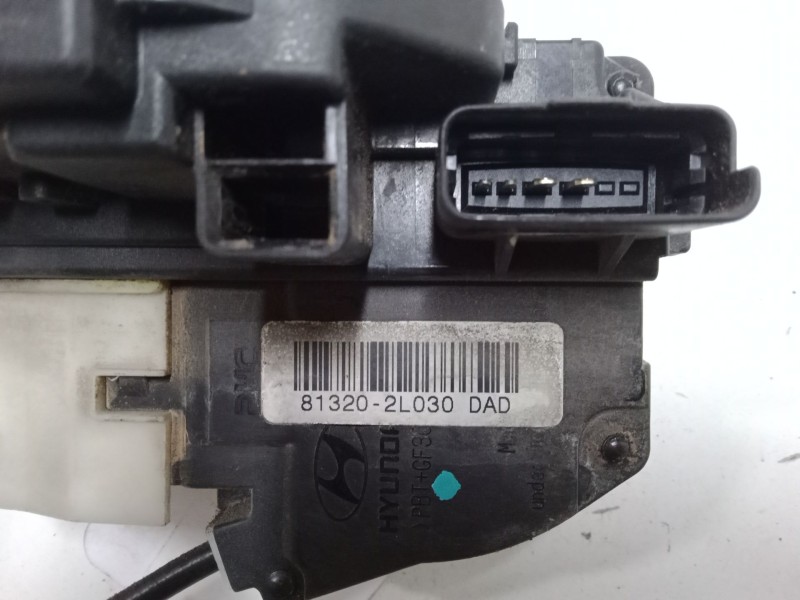 Recambio de cerradura puerta delantera derecha para hyundai i30 (fd) 1.6 crdi referencia OEM IAM 813202l030  