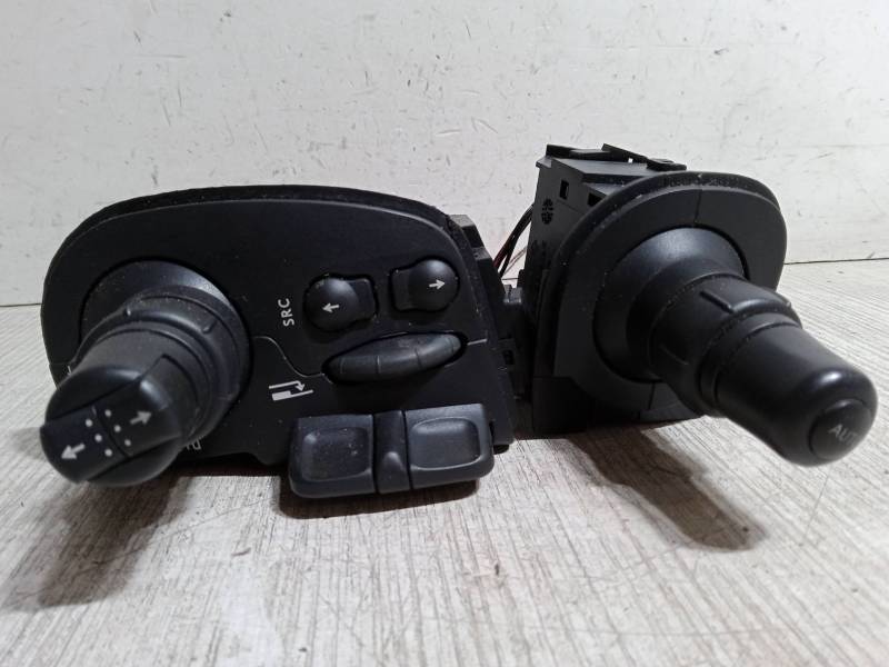MANDO LUCES 8200127728 